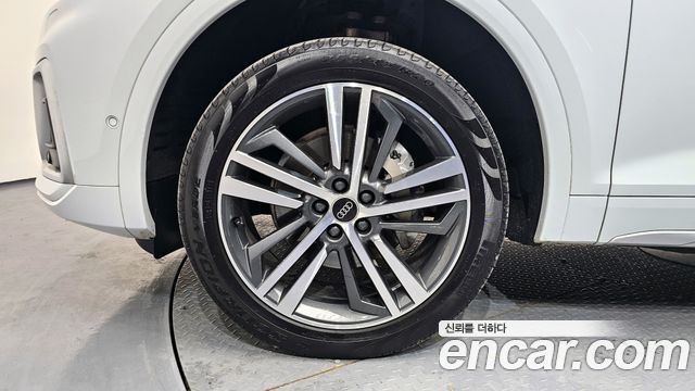 Audi Q5 2023 — photo 5