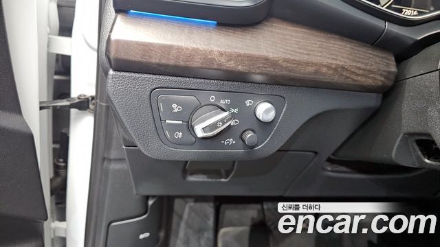 Audi Q5 2023 — photo 17