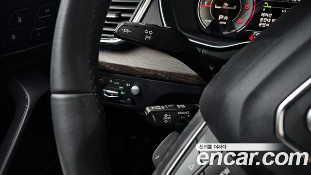 Audi Q5 2023 — photo 18