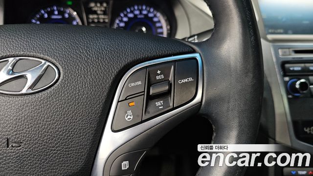 Hyundai Grandeur 2016 — photo 10
