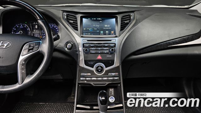 Hyundai Grandeur 2016 — photo 17