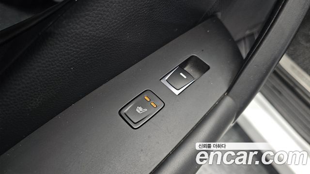 Hyundai Grandeur 2016 — photo 18
