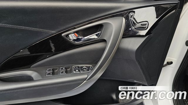Hyundai Grandeur 2016 — photo 19