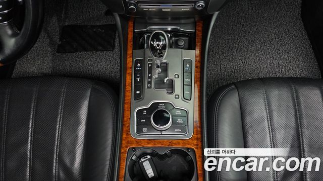 Hyundai Equus 2012 — photo 9