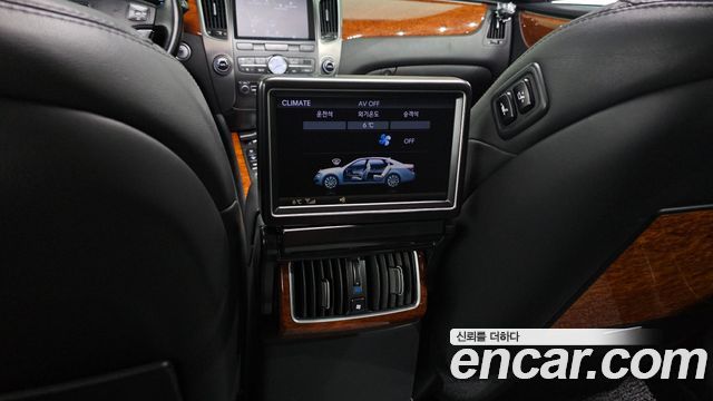 Hyundai Equus 2012 — photo 18
