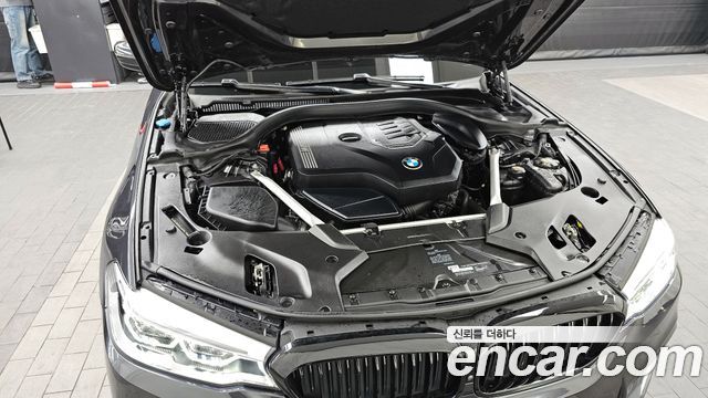BMW 5-Series 2020 — photo 6