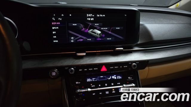 Kia Canival 2023 — photo 16