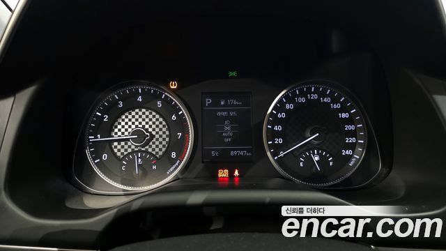 Hyundai AVANTE 2019 — photo 8