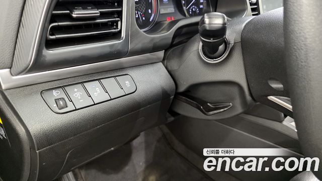 Hyundai AVANTE 2019 — photo 15