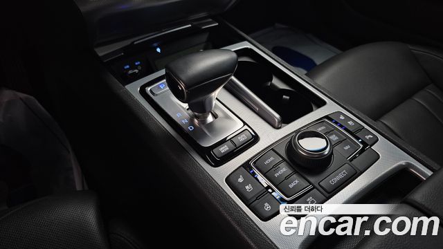 Genesis G80 2018 — photo 12