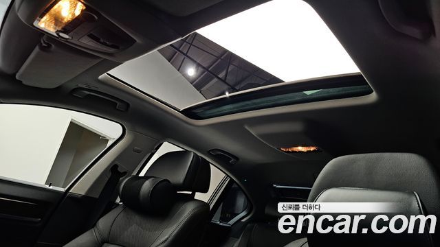BMW 7-Series 2014 — photo 19