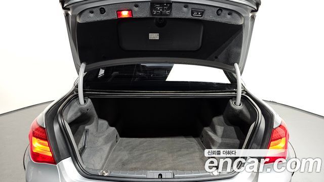 BMW 7-Series 2014 — photo 20