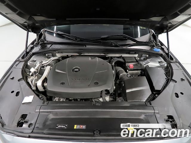 Volvo V90 2018 — photo 6