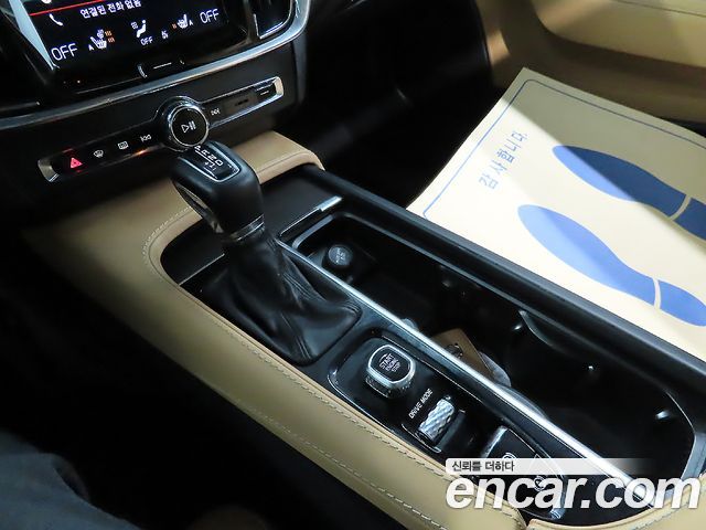 Volvo V90 2018 — photo 9