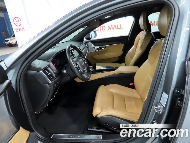 Volvo V90 2018 — photo 10