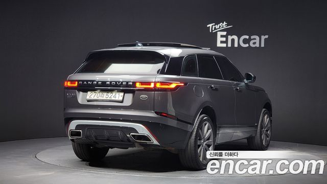 Land Rover Range Rover Velar 2018 — photo 2