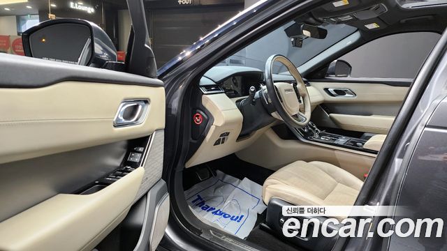 Land Rover Range Rover Velar 2018 — photo 11