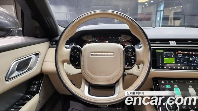 Land Rover Range Rover Velar 2018 — photo 14