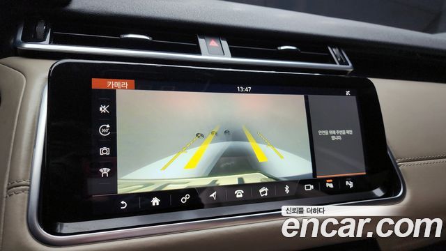 Land Rover Range Rover Velar 2018 — photo 15