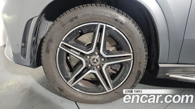 Mercedes-Benz GLE-Class 2021 — photo 5