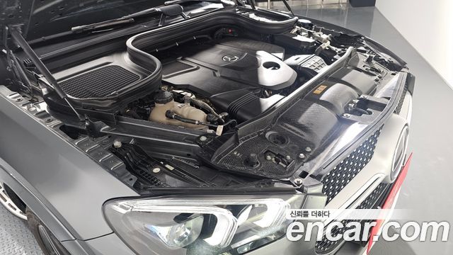 Mercedes-Benz GLE-Class 2021 — photo 6