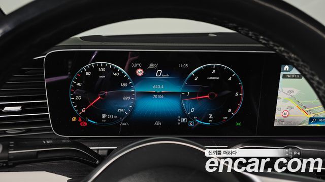 Mercedes-Benz GLE-Class 2021 — photo 8