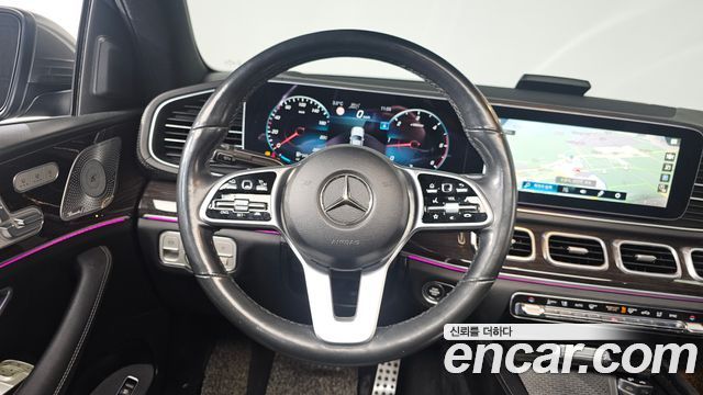 Mercedes-Benz GLE-Class 2021 — photo 13