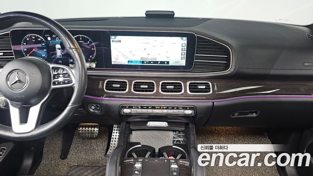 Mercedes-Benz GLE-Class 2021 — photo 14