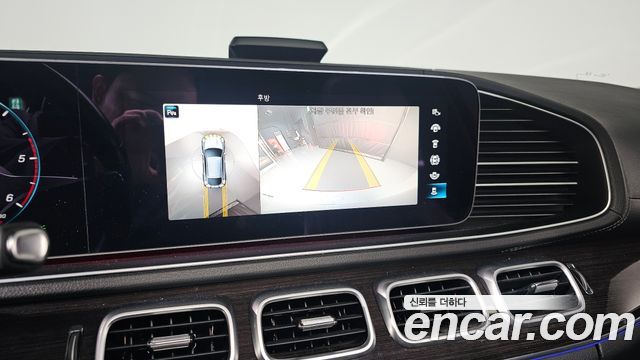 Mercedes-Benz GLE-Class 2021 — photo 15