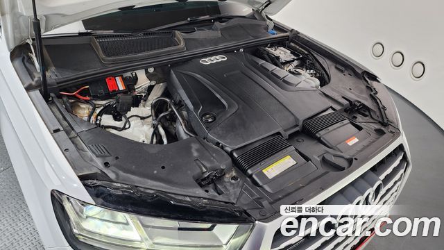 Audi Q7 2019 — photo 6
