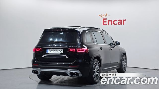 Mercedes-Benz GLB-Class 2022 — photo 2
