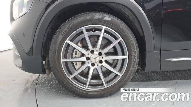 Mercedes-Benz GLB-Class 2022 — photo 5