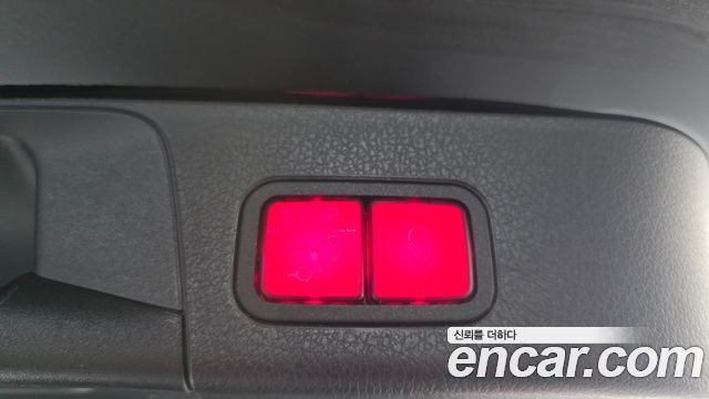 Mercedes-Benz GLB-Class 2022 — photo 20