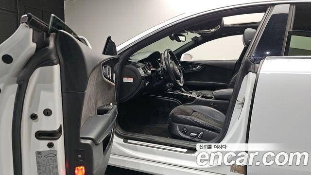Audi A7 2016 — photo 10