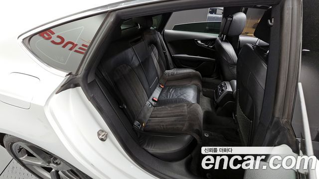 Audi A7 2016 — photo 12