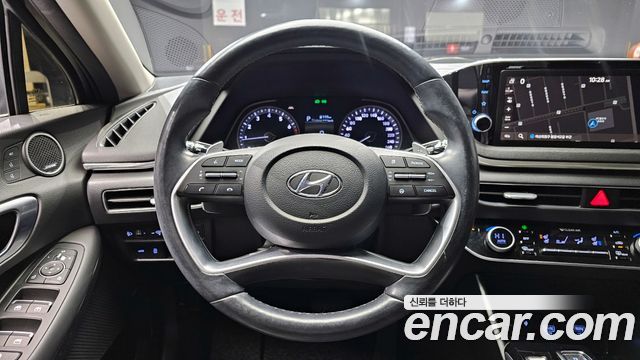 Hyundai Sonata 2021 — photo 13