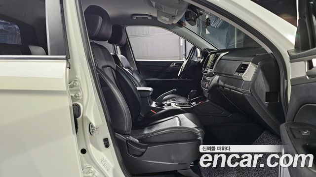 KG Mobility Rexton 2018 — photo 11