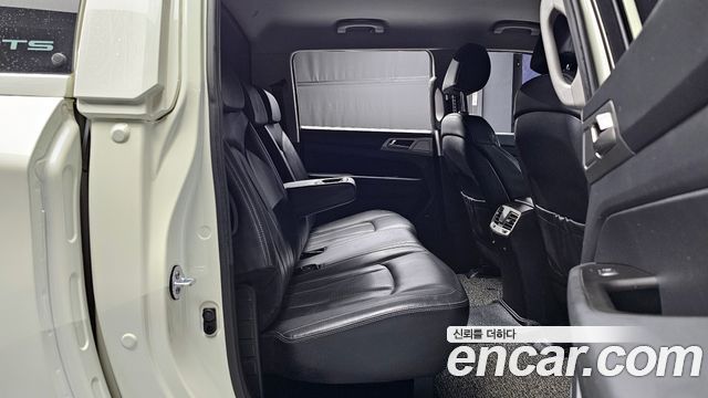 KG Mobility Rexton 2018 — photo 12