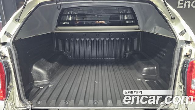 KG Mobility Rexton 2018 — photo 20