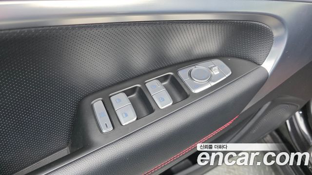 Genesis G70 2018 — photo 12