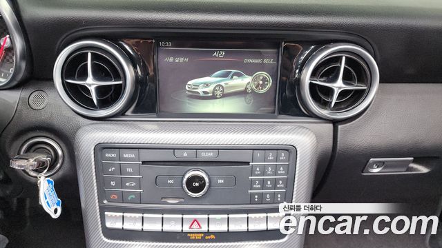 Mercedes-Benz SLC-Class 2017 — photo 17