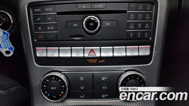 Mercedes-Benz SLC-Class 2017 — photo 18