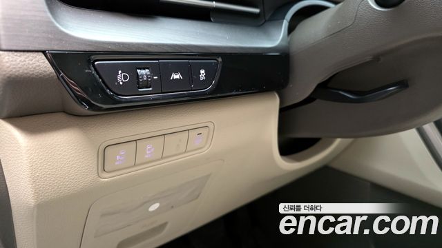 Kia Canival 2021 — photo 15
