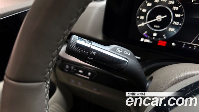 Kia Canival 2021 — photo 16