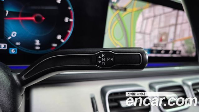 Mercedes-Benz GLE-Class 2020 — photo 9