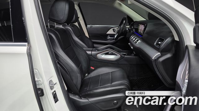Mercedes-Benz GLE-Class 2020 — photo 10