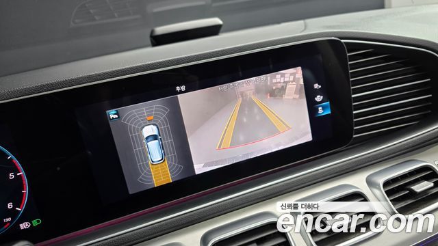 Mercedes-Benz GLE-Class 2020 — photo 15