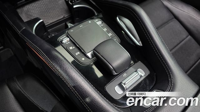 Mercedes-Benz GLE-Class 2020 — photo 18