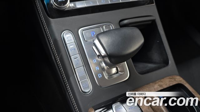 Genesis G90 2019 — photo 9