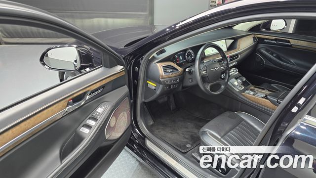 Genesis G90 2019 — photo 10